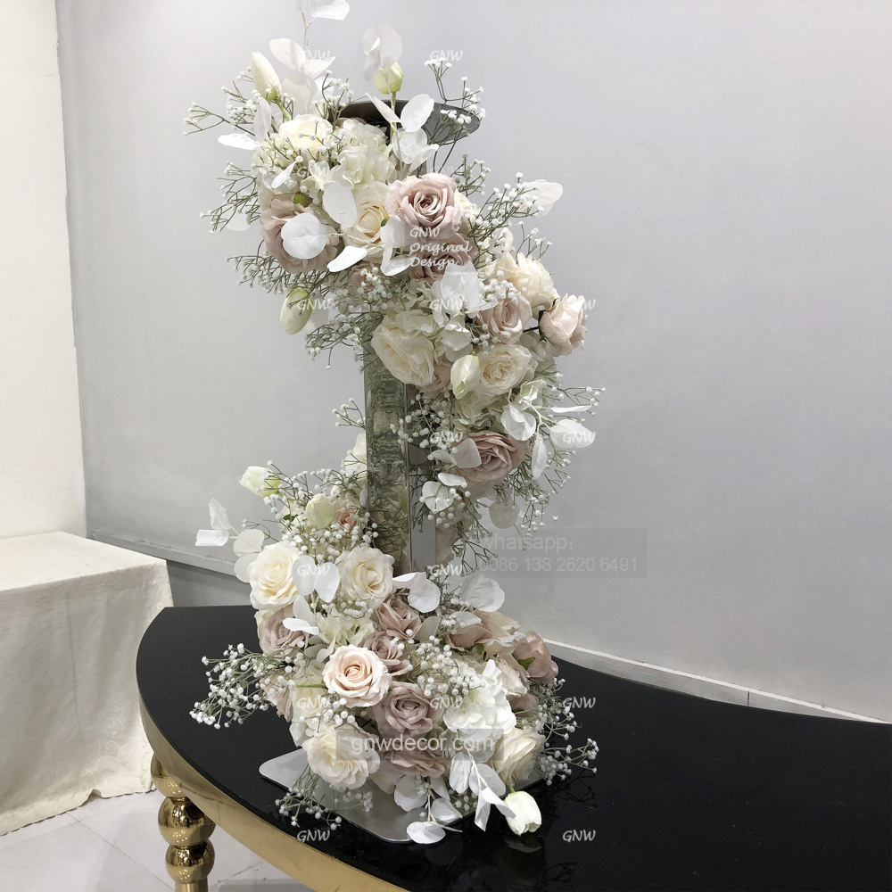 Artificial flower garland
