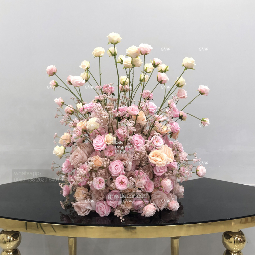 Artificial flower arrangement