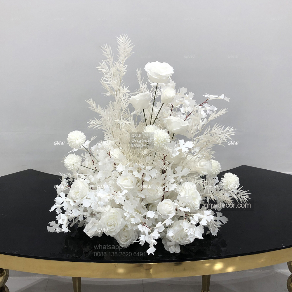 Artificial flower arrangement