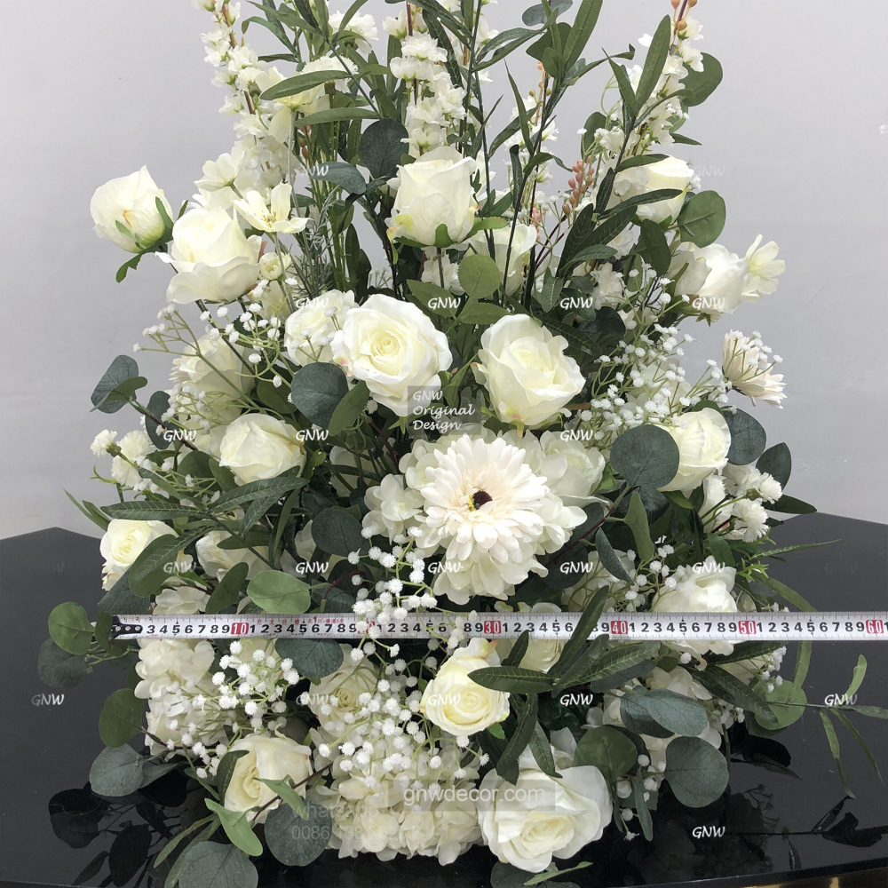 Artificial flower arrangement