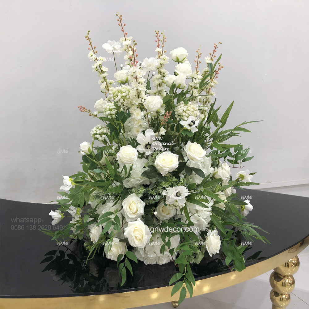 Artificial flower arrangement