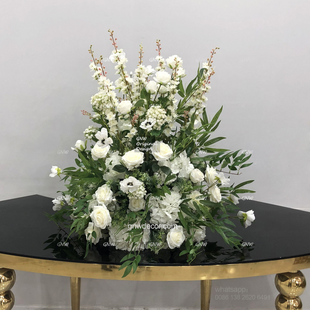Artificial flower arrangement