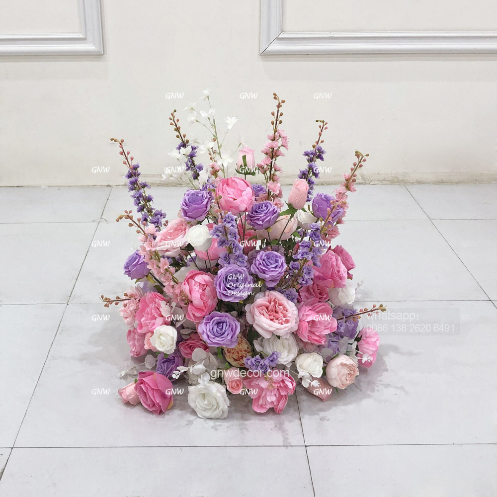 Artificial flower arrangement