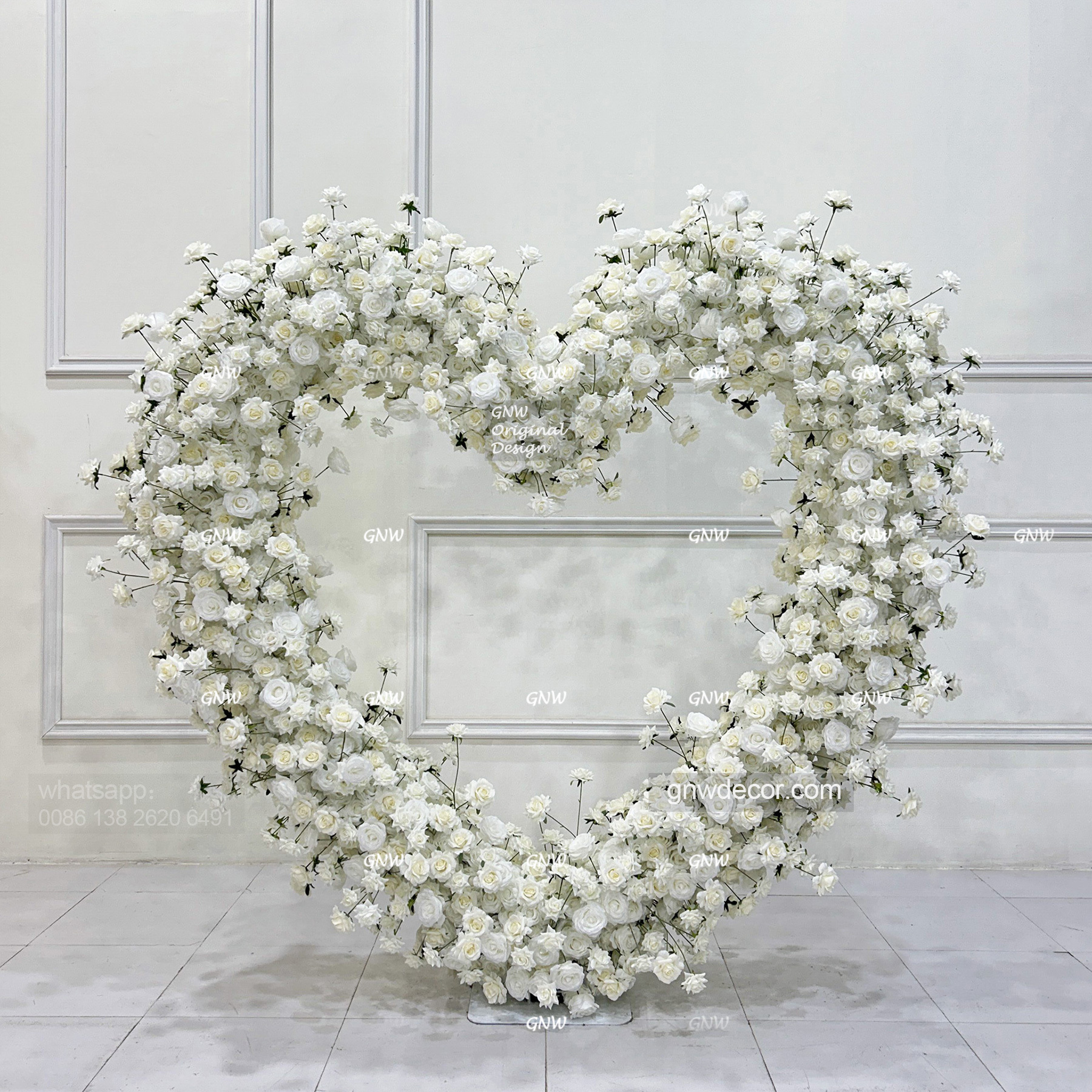 Artificial flower arch : heart shape