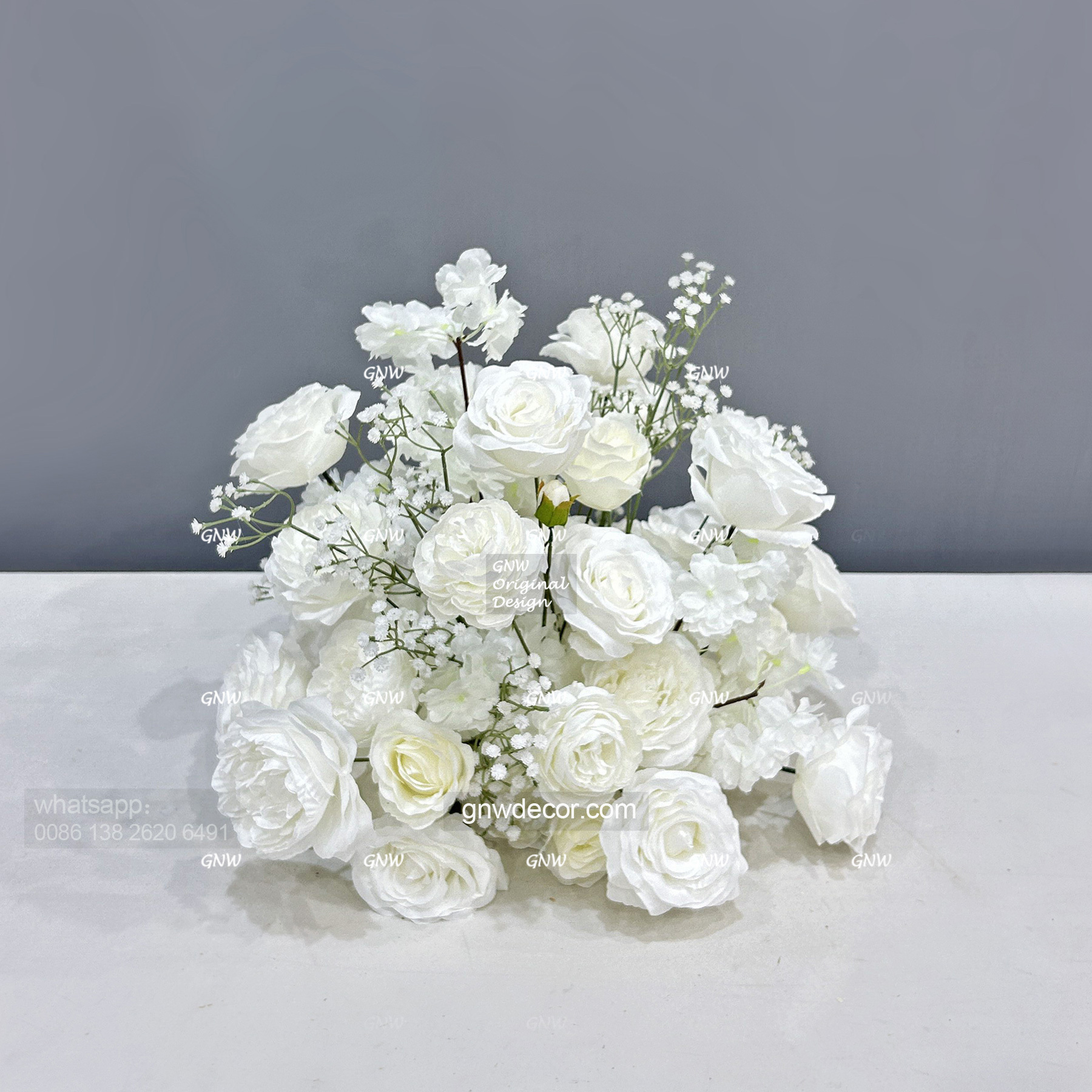 Artificial flower arrangement