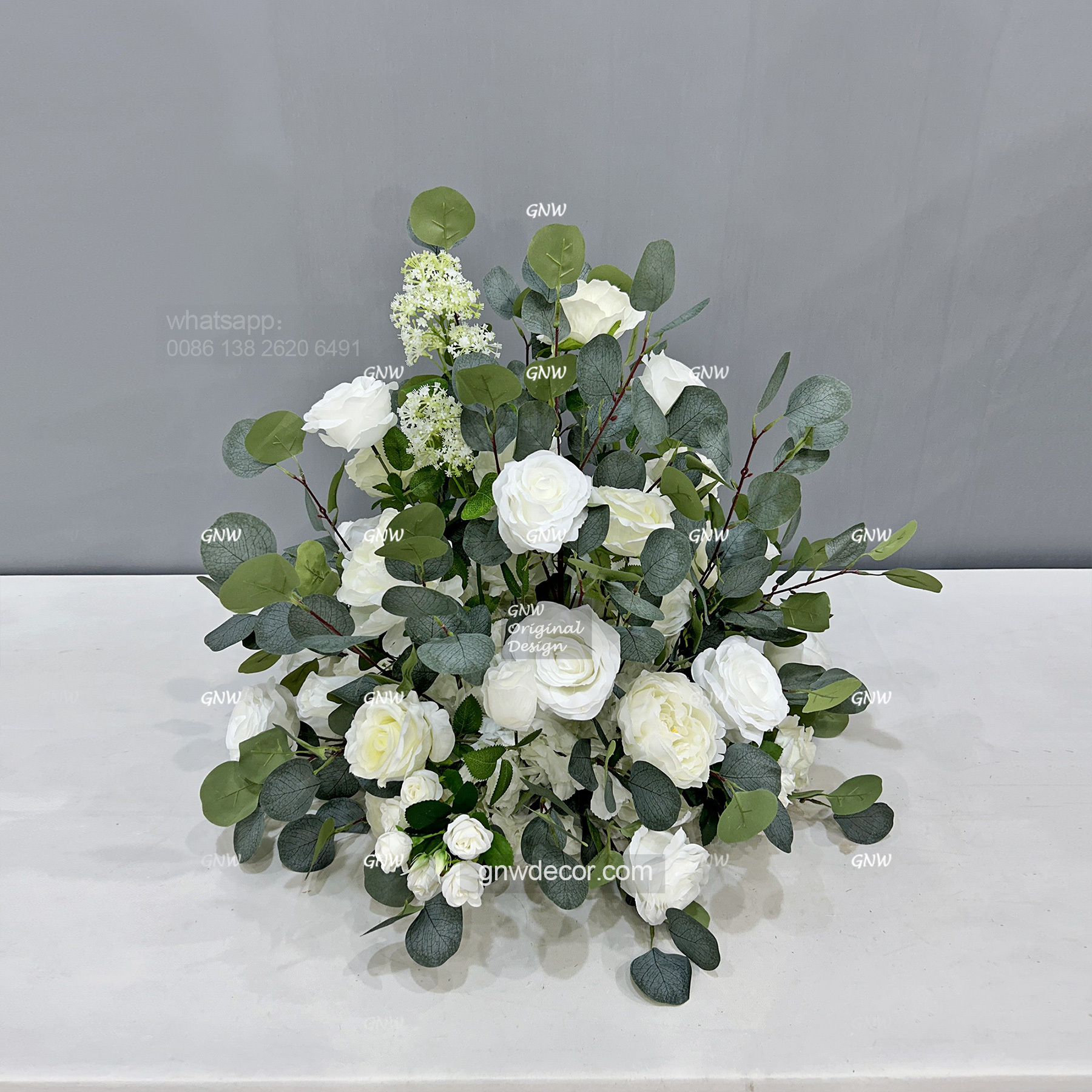 Artificial flower arrangement