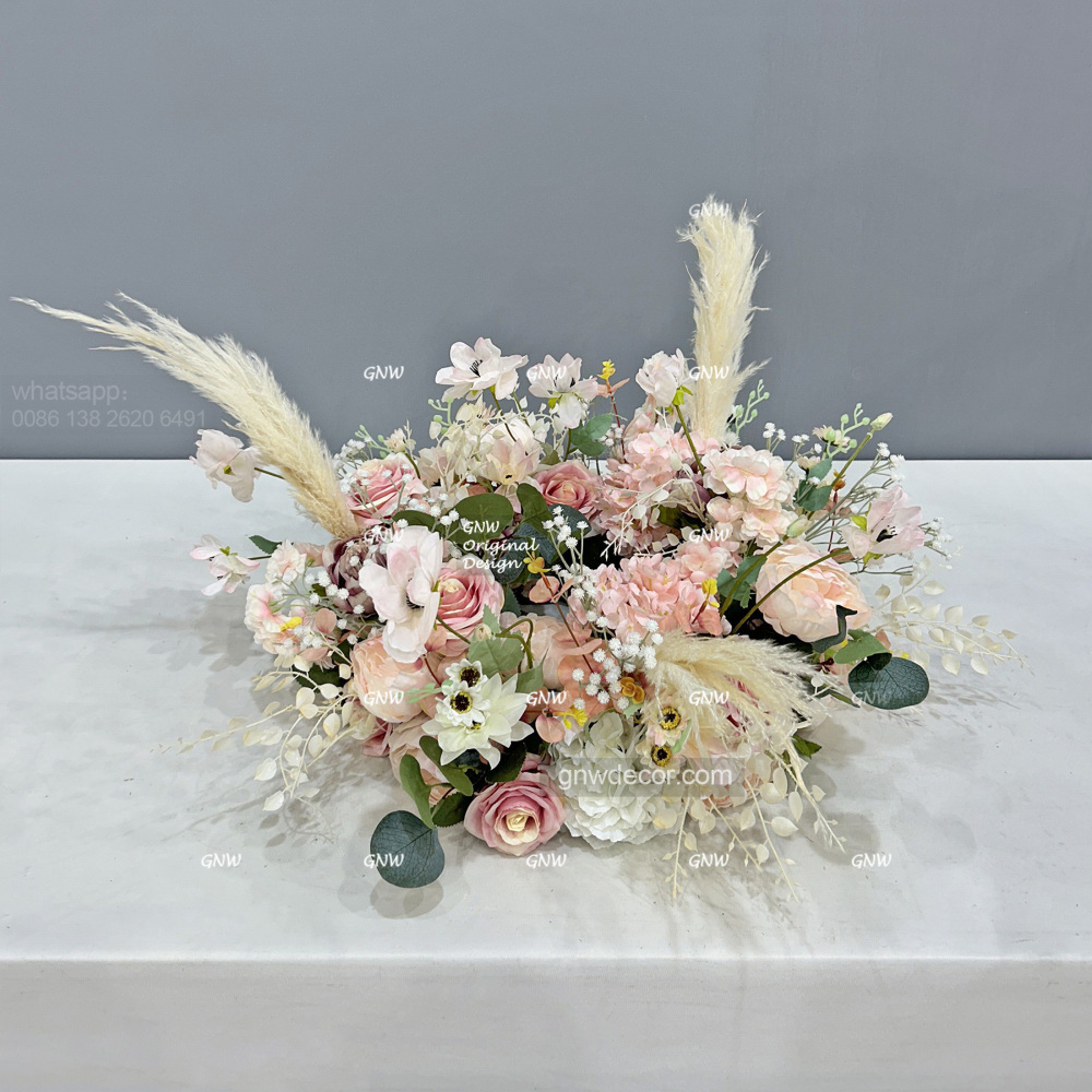 Artificial flower wreath
