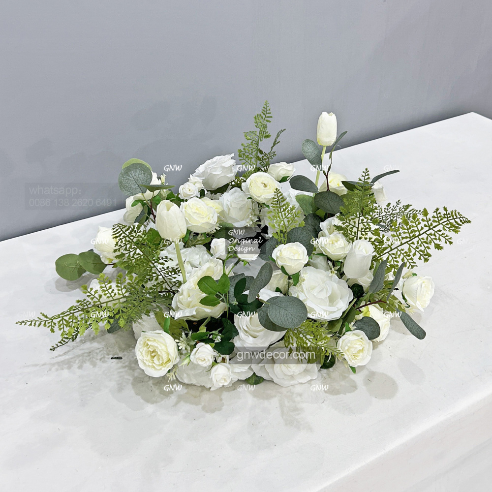 Artificial flower wreath