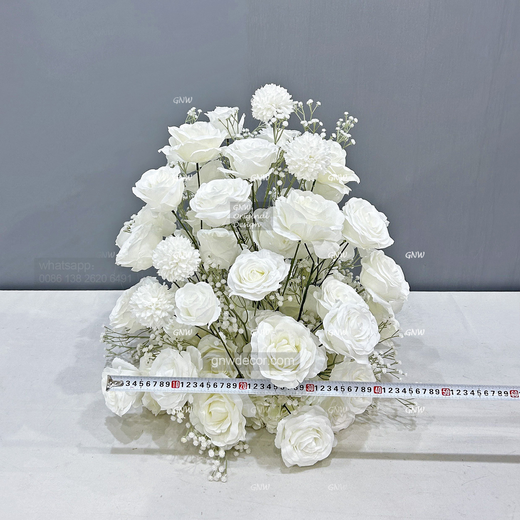Artificial flower arrangement