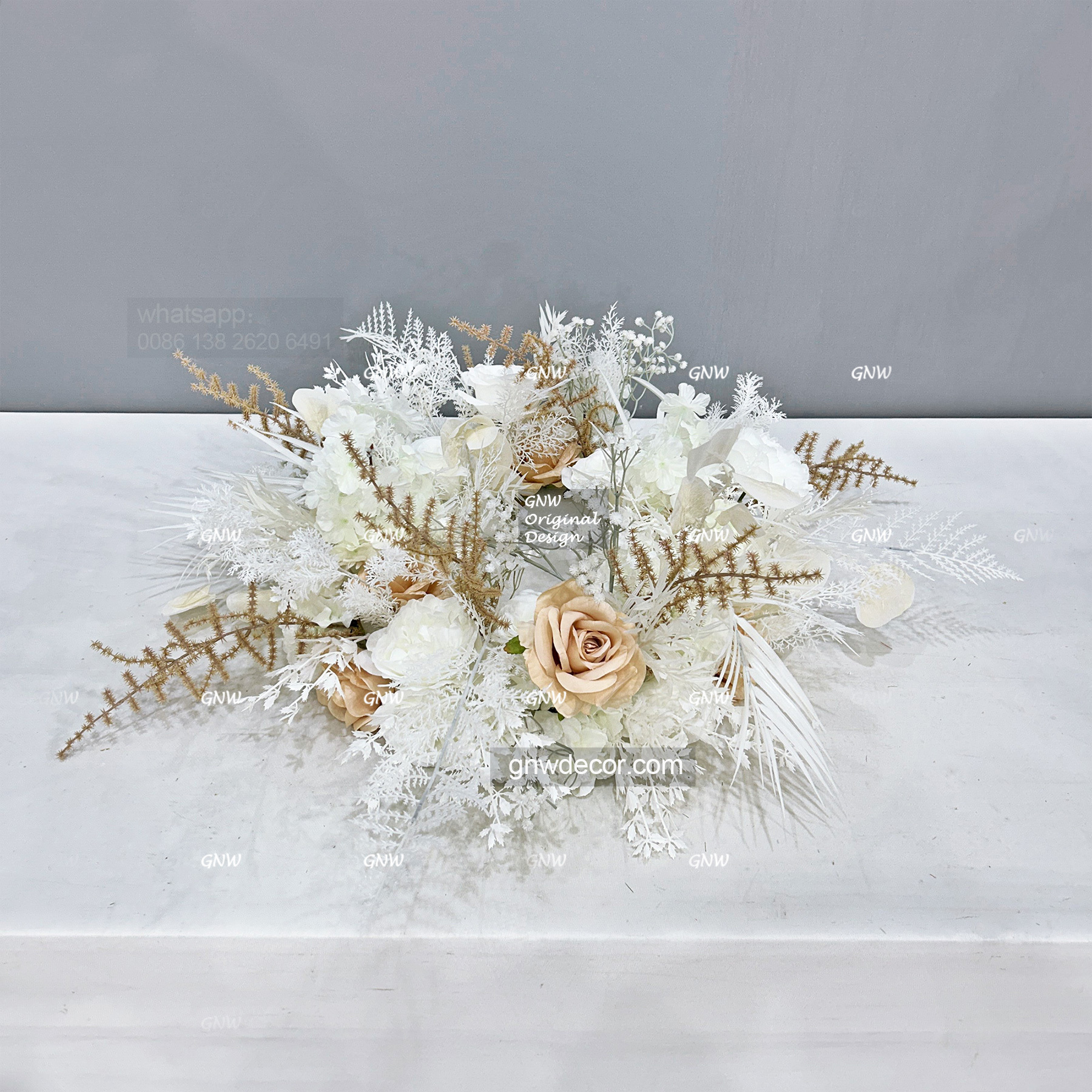 Artificial flower wreath