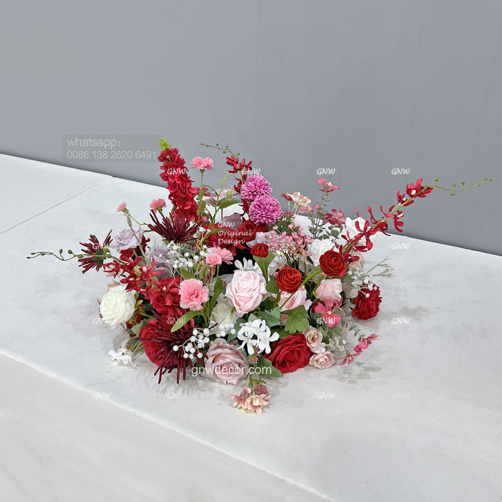 Artificial flower wreath