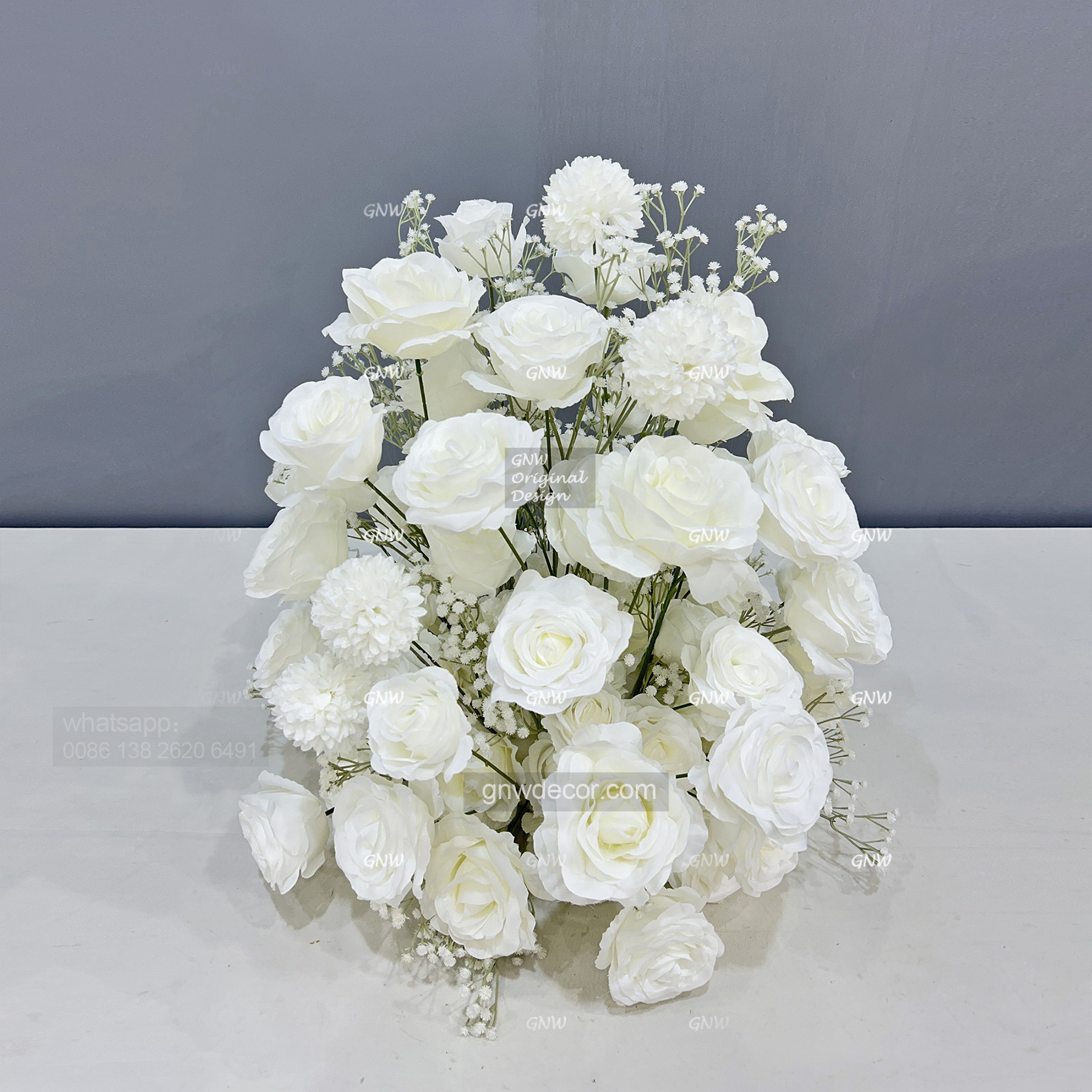Artificial flower arrangement