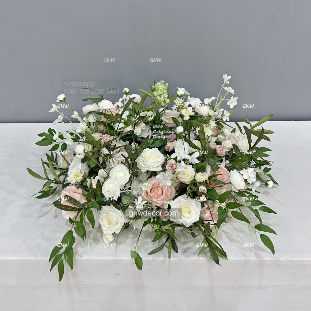 Artificial flower wreath