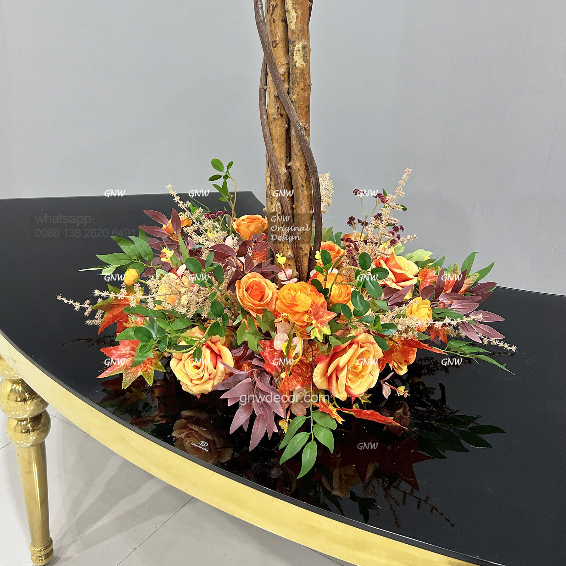 Artificial flower wreath
