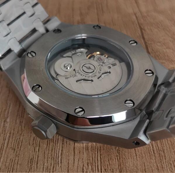 Men's mechanical watch with a 41mm hollow dial and stainless steel case paired with a brand new NH70 movement