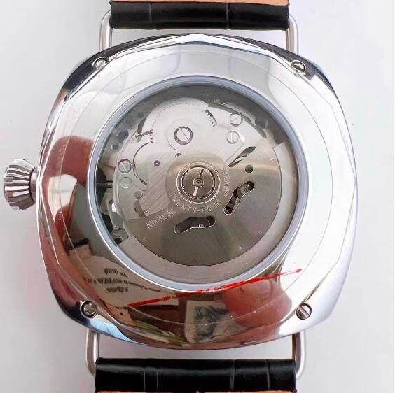 42mm men's mechanical watch with NH35 movement sapphire glass stainless steel case green glow