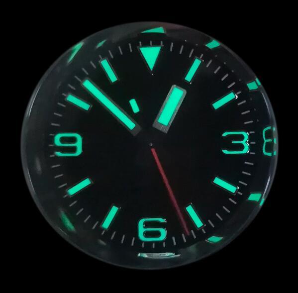 New men's automatic mechanical watch with 40mm precision steel case, 369 green glow lettering, equipped with Japanese NH35 movement