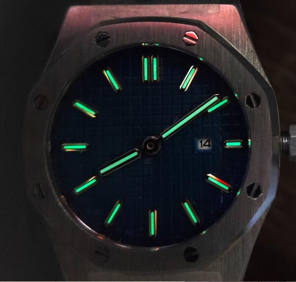 31MM minimalist women's octagonal stainless steel quartz watch with green luminous dial and Japanese VJ24 quartz movement