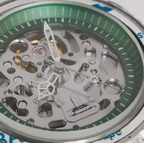 Mechanical watch 40mm precision steel case with full sand strap, blue sapphire glass hollow dial, green inner shadow with NH70 movement