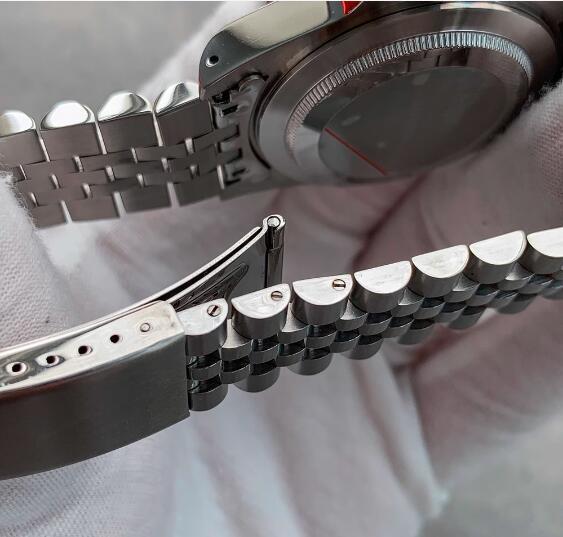 Modified mechanical watch with a 39.5mm vintage stainless steel case and acrylic mirror, paired with a fully automatic movement from China