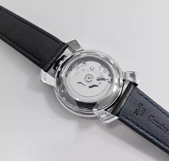 Cartoon mechanical watch new stainless steel case with mineral glass surface equipped with Japanese NH35 movement