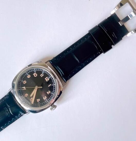 Men's mechanical watch paired with NH35 movement sapphire glass stainless steel case green glow