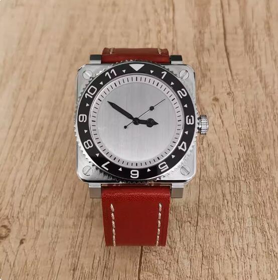 The new men's mechanical watch features a minimalist square and genuine leather strap with a Japanese NH35 movement