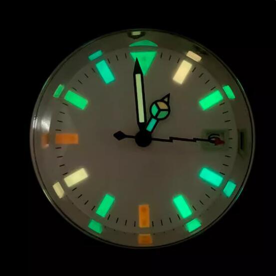 New men's square mechanical watch with leather strap and colorful glow, equipped with Japanese NH35 movement