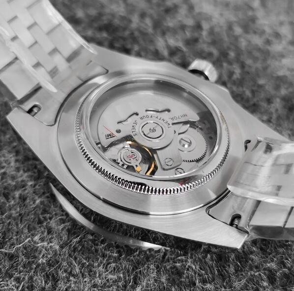Men's hollowed out mechanical watch with 40mm stainless steel case equipped with N Japanese H70 mechanical movement