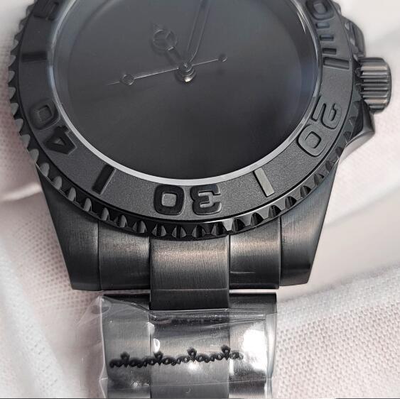 Men's mechanical watch 40mm minimalist black case with sapphire glass and Japanese NH35 movement