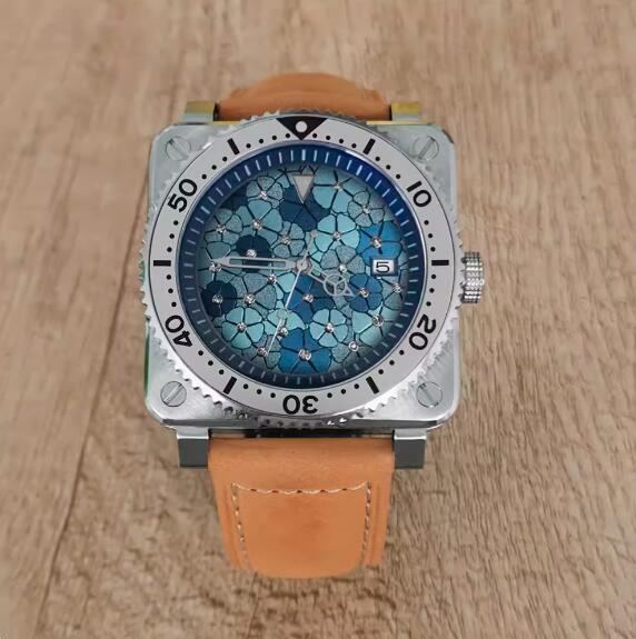 New men's watch with 42MM stainless steel square dial inlaid with Japanese NH35 movement