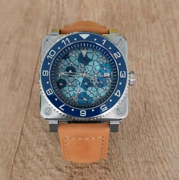 New men's watch with 42MM stainless steel square dial inlaid with Japanese NH35 movement