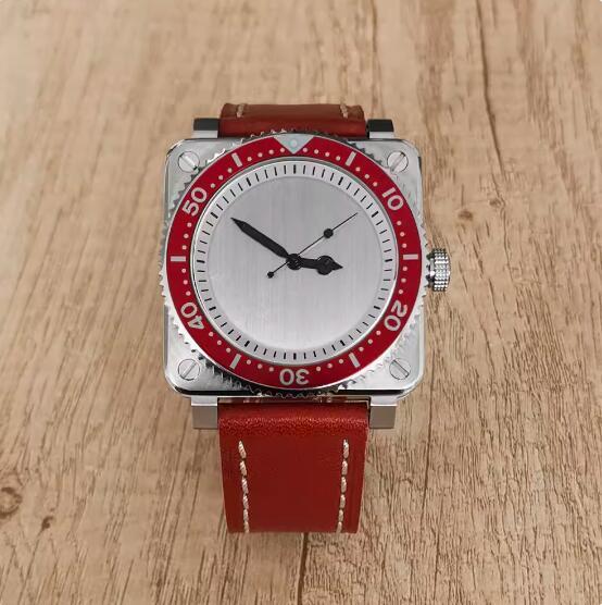 The new men's mechanical watch features a minimalist square and genuine leather strap with a Japanese NH35 movement