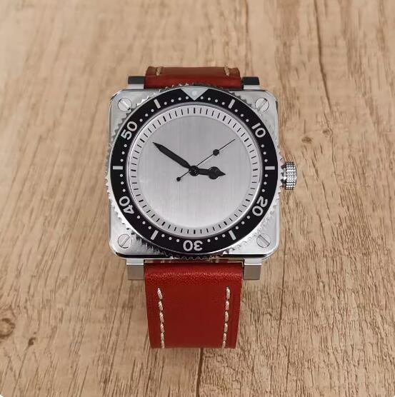 The new men's mechanical watch features a minimalist square and genuine leather strap with a Japanese NH35 movement