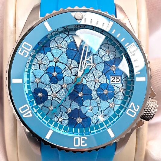 New 41.5mm mechanical watch features a blue inlaid dial with a 3.8 position Japanese NH35 movement