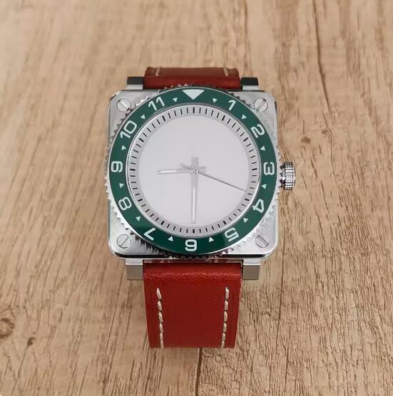 The new men's mechanical watch features a minimalist square and genuine leather strap with a Japanese NH35 movement