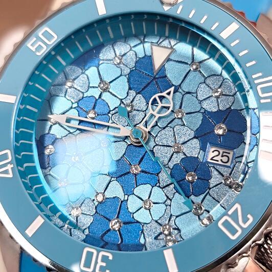 New 41.5mm mechanical watch features a blue inlaid dial with a 3.8 position Japanese NH35 movement