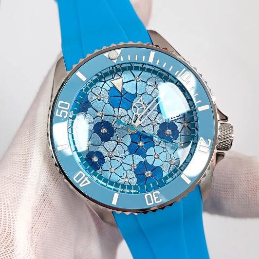 New 41.5mm mechanical watch features a blue inlaid dial with a 3.8 position Japanese NH35 movement