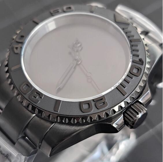 Men's mechanical watch 40mm minimalist black case with sapphire glass and Japanese NH35 movement