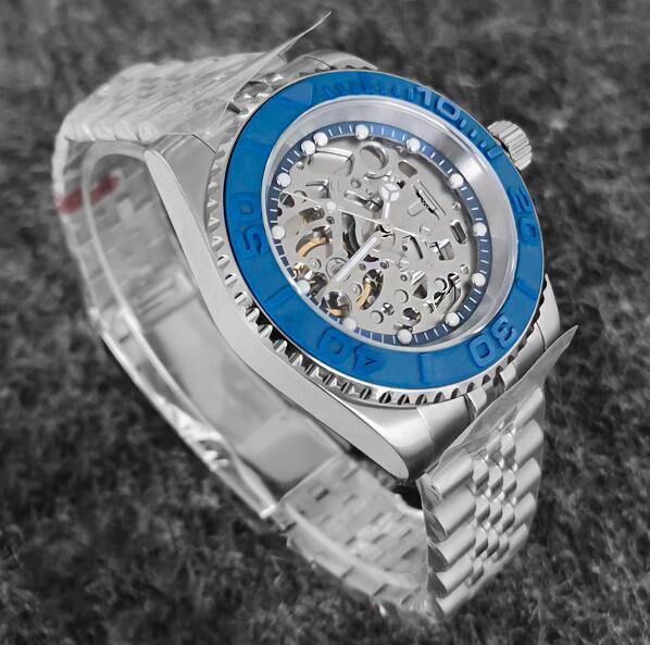 Men's hollowed out mechanical watch with 40mm stainless steel case equipped with N Japanese H70 mechanical movement