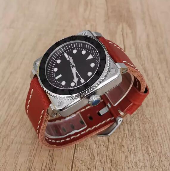 New men's watch with fashionable square green glow and Japanese NH35 automatic mechanical movement
