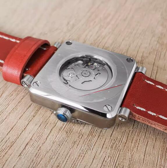 New men's mechanical watch features a minimalist square and genuine leather strap with a Japanese NH35 movement
