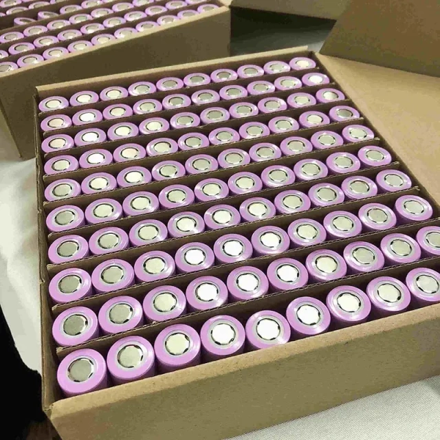 18650 USB Rechargeable Battery-AA Batteries manufacturers