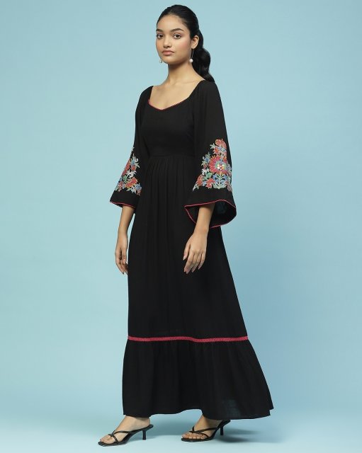 Women's Embroidery Dress