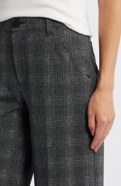 Woman's Plaid Pants