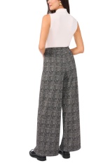 Woman's Plaid Pants