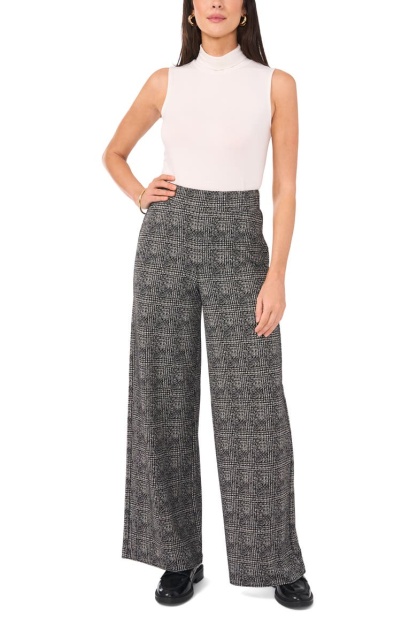 Woman's Plaid Pants