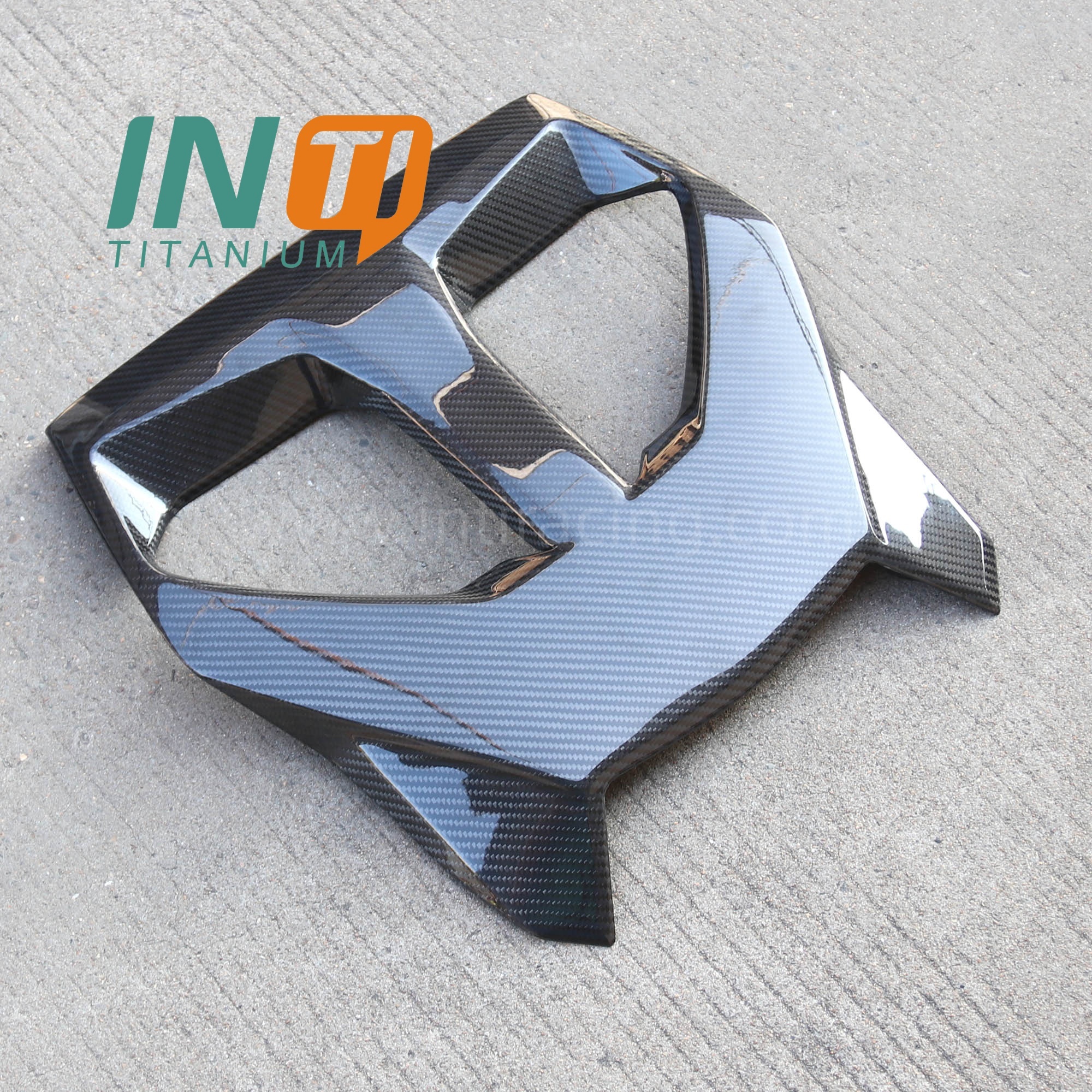 Prepreg Dry Carbon Fiber Hood For Can-Am Maverick R 2024