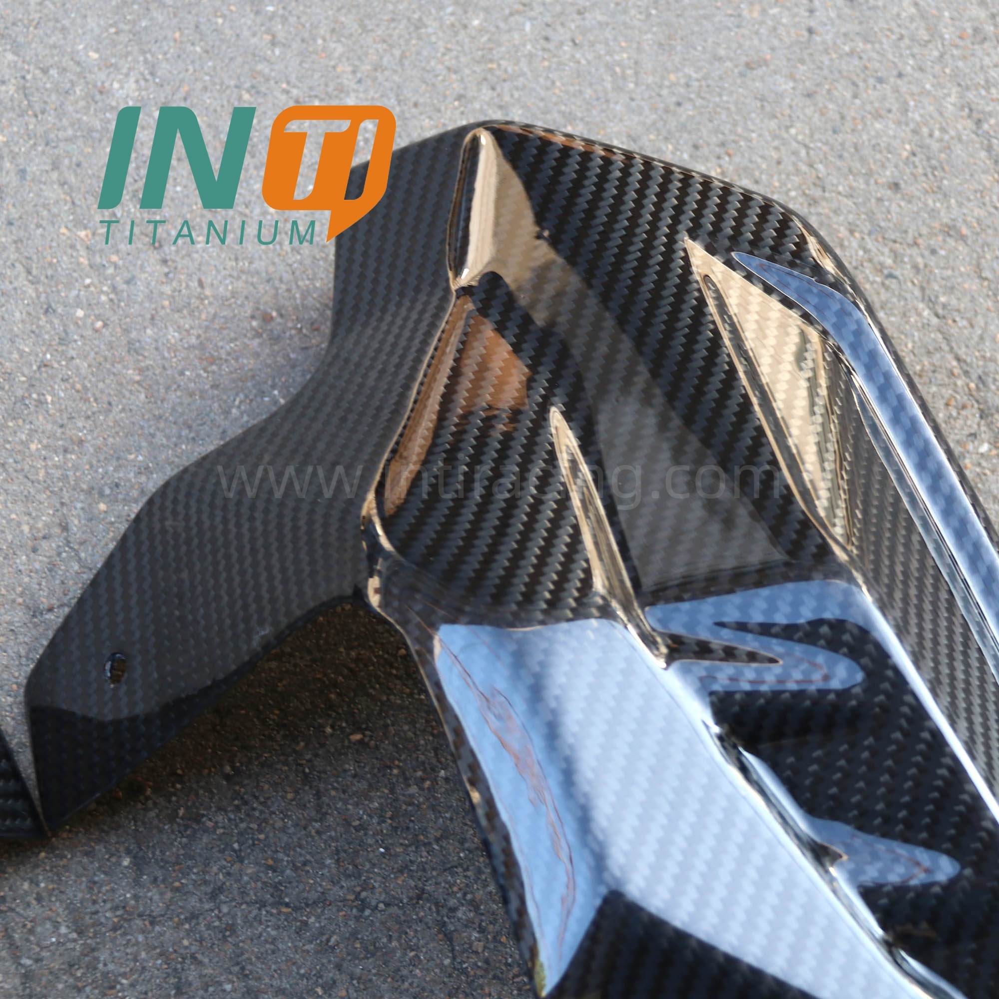 Prepreg Dry Carbon Fiber Rear Cage Trim Set Can-Am Maverick X3