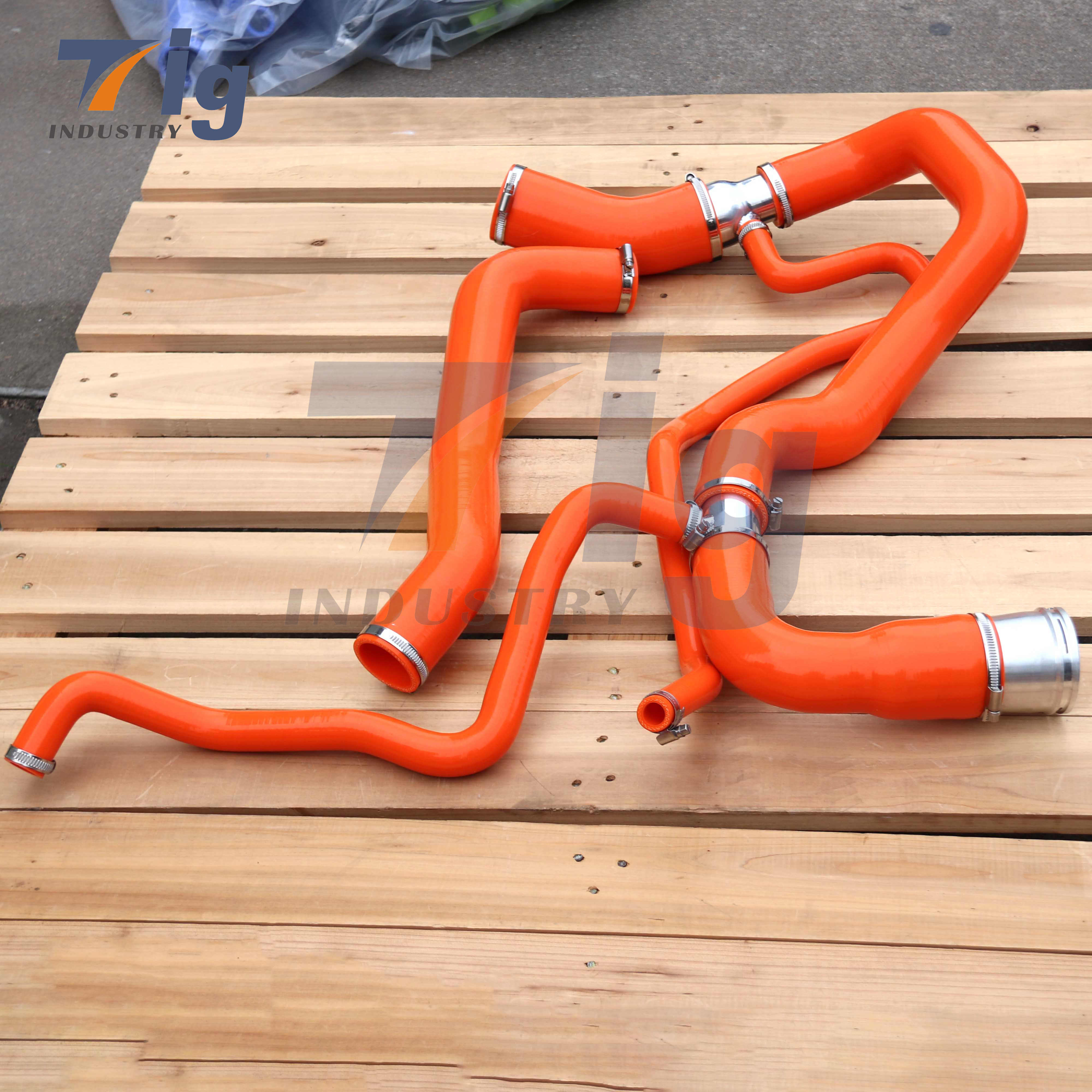 Chevrolet Silverado 2500 3500 GM 6.6L DURAMAX SILICONE UPPER LOWER COOLANT HOSE KIT 2011-2016